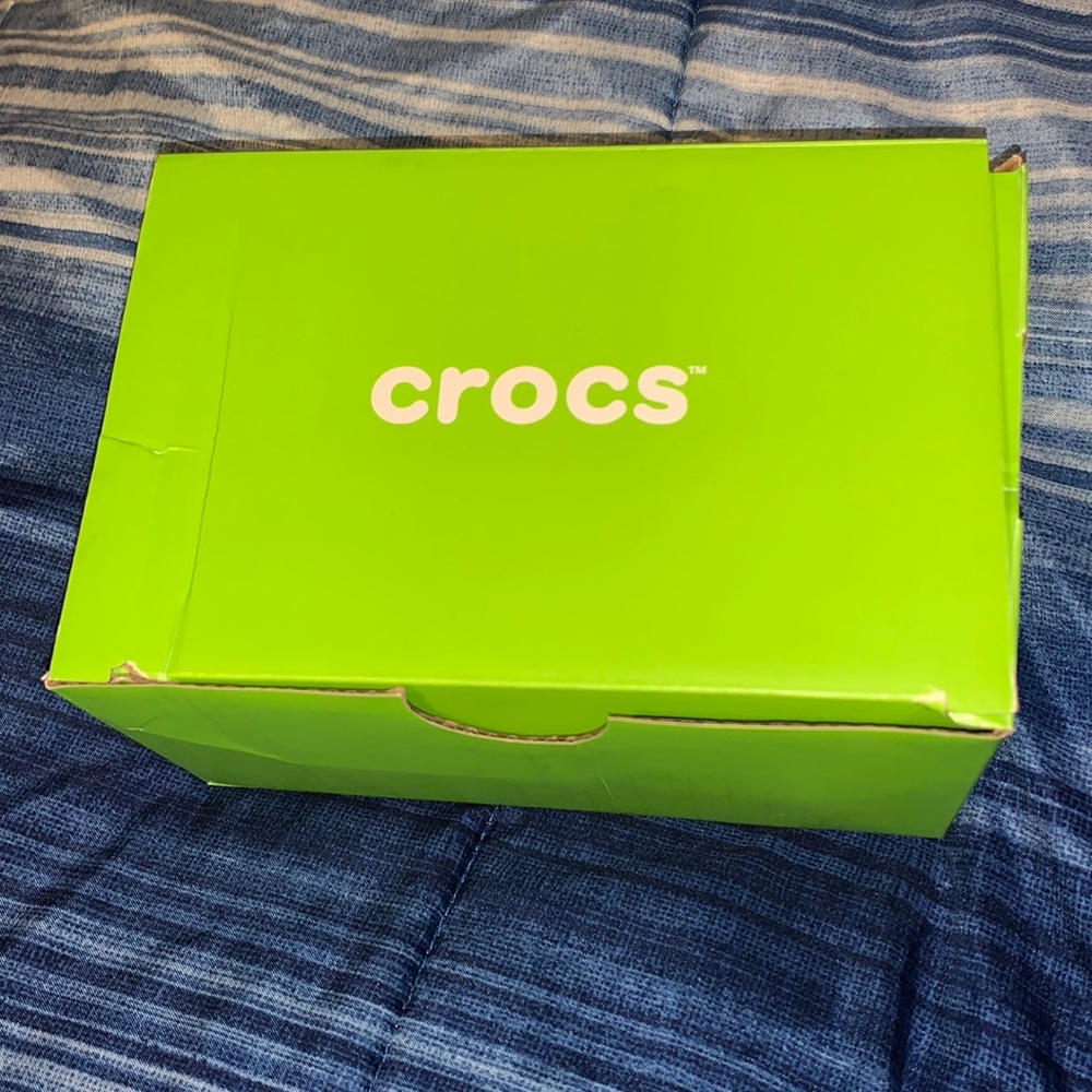Crocs- classic real tree